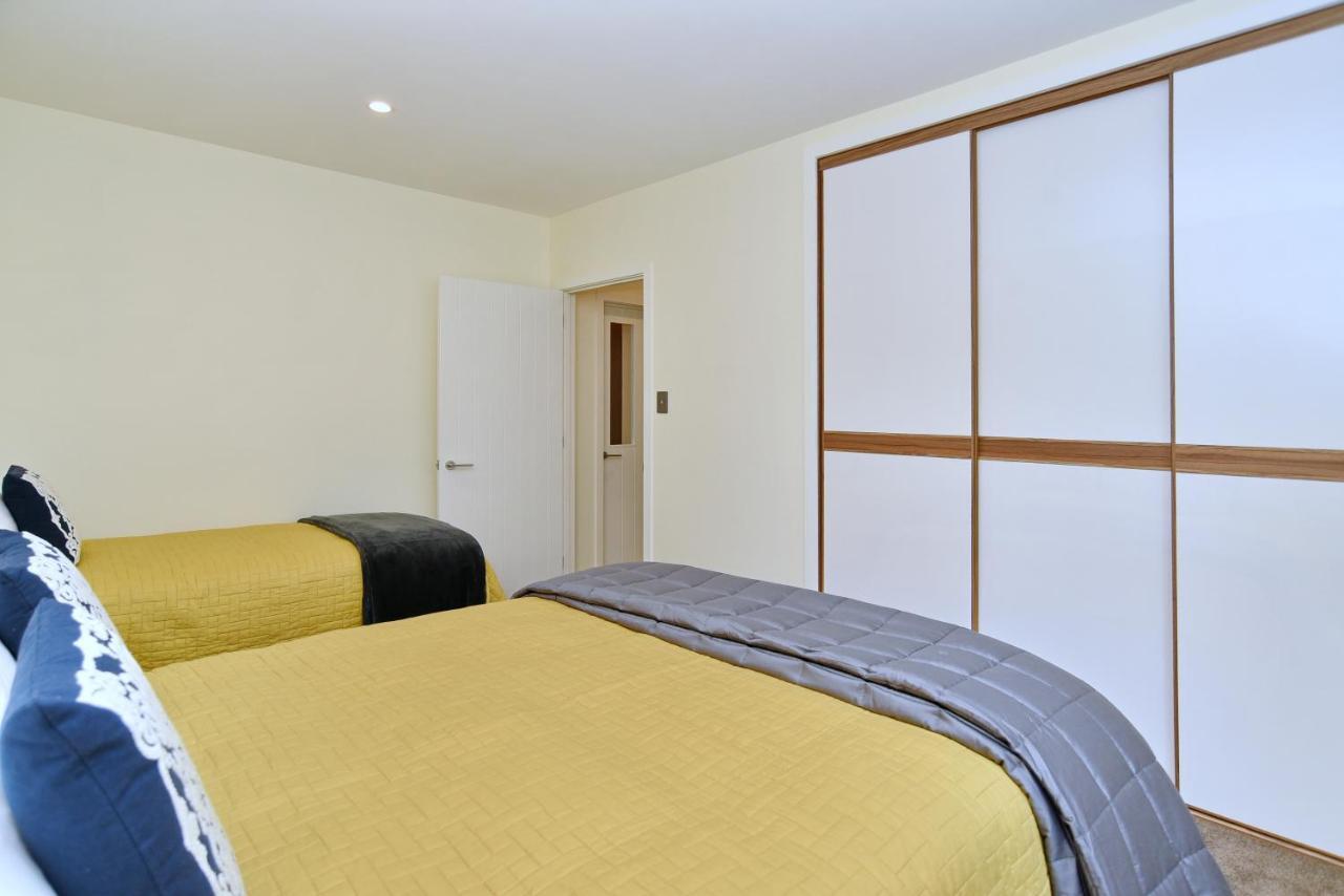 Clyde 106 - Christchurch Holiday Homes Exterior photo